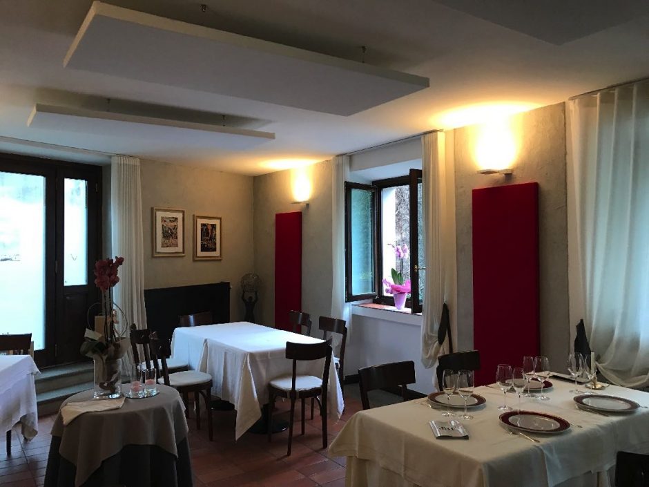 Trattamento acustico a soffitto