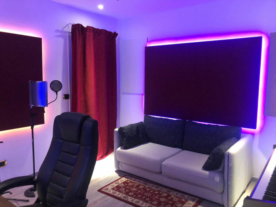 Trattamento acustico home studio con pannelli acustici Oudimmo