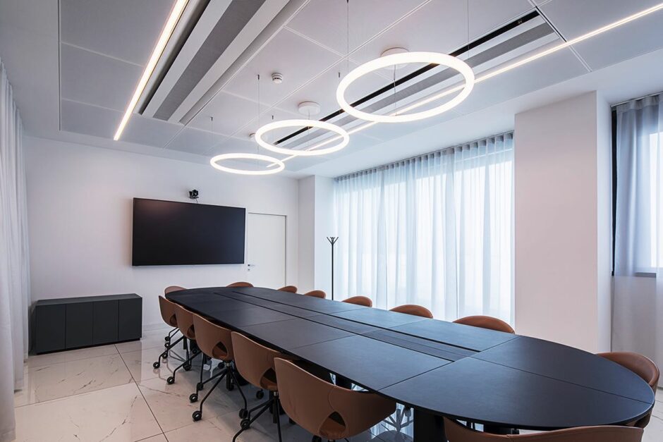 Tende acustiche filtranti alla luce
