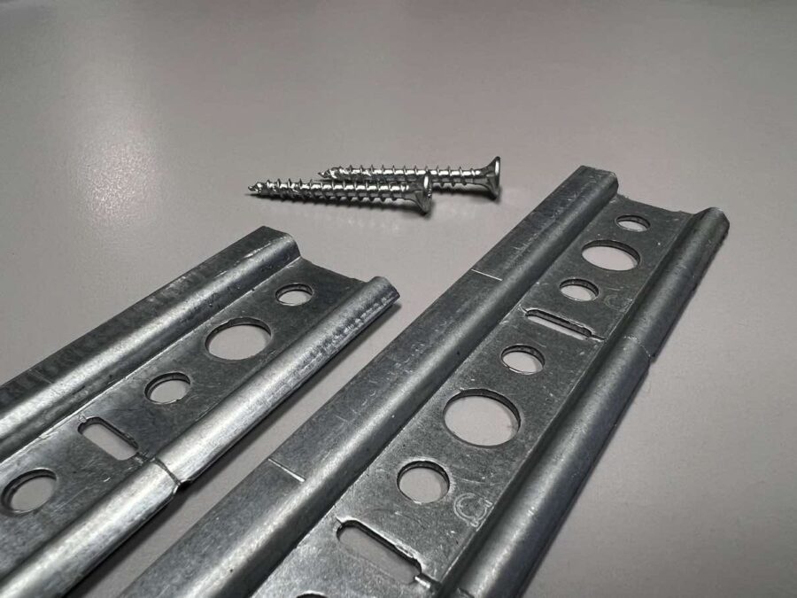 Barre a slitta per installazione pannelli fonoassorbenti e bass traps