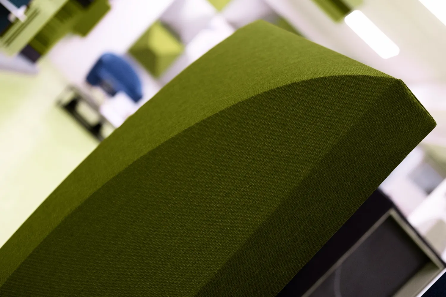 Bass trap diffusiva di design Oudimmo RUBIN V